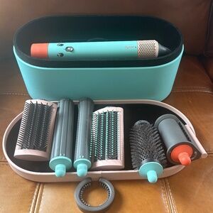 Dyson Airwrap Multi-Styler in Ceramic Pop
